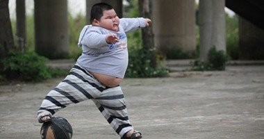 دراسة أمريكية: عدم تواصل الآباء مع أبنائهم سبب رئيسى فى سمنة الأطفال  4