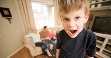 أخصائى مخ: شرود طفلك المتكرر قد يعكس إصابته بالصرع