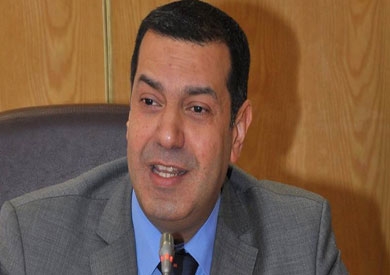  محافظ أسيوط يحيل 21 عامل وممرض بـ3 وحدات صحية بالبداري للتحقيق بسبب «الإهمال»