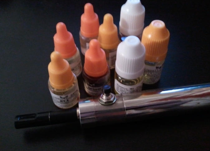 «الغذاء والدواء الأمريكية» تطلب معلومات حول النيكوتين «السائل» لتقييم مخاطره