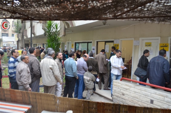 اقبالا متزايداً علي الاشتراك في مشروع علاج الاطباء واسرهم 